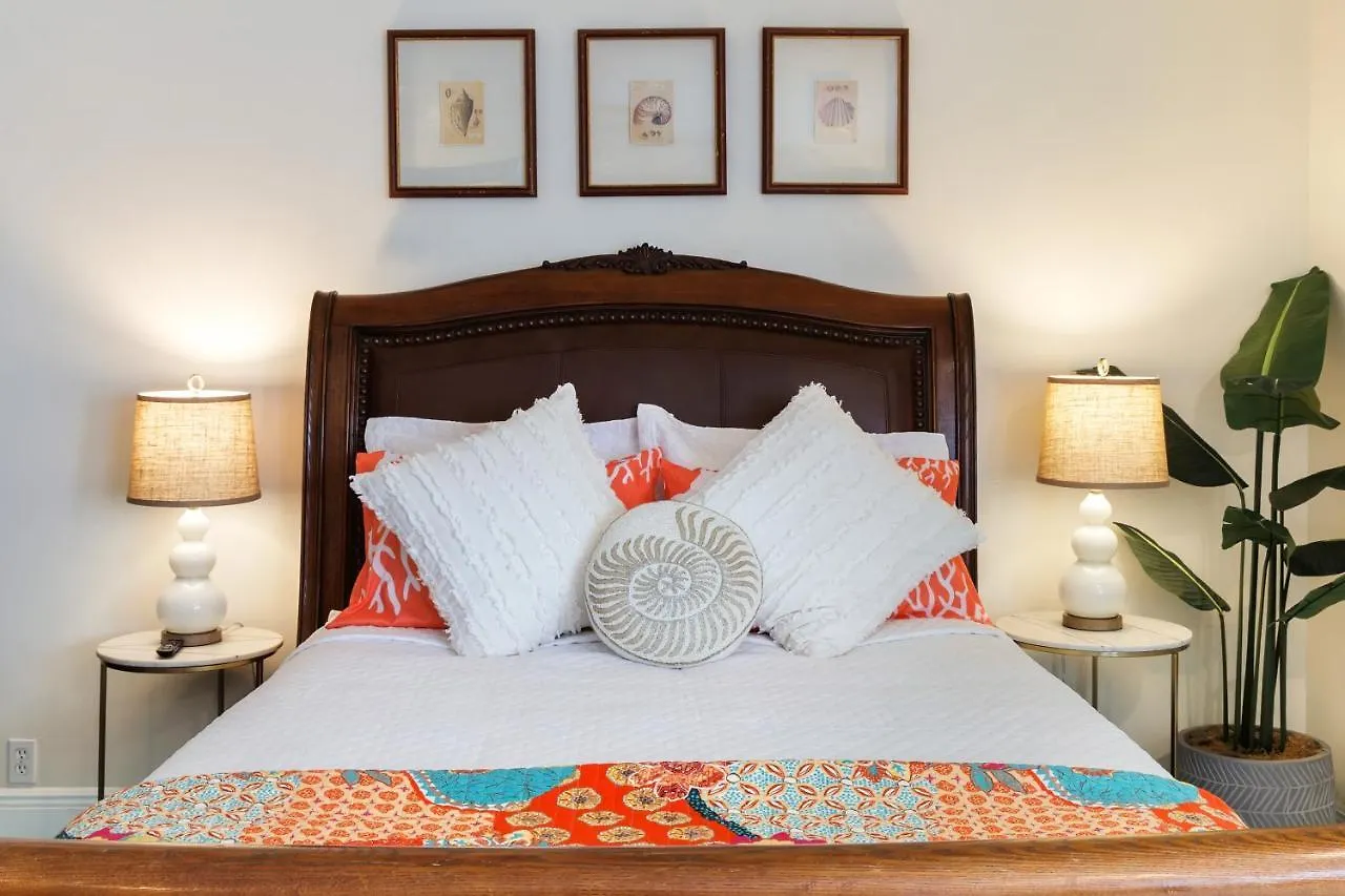 Studio Blue Apartment Key West